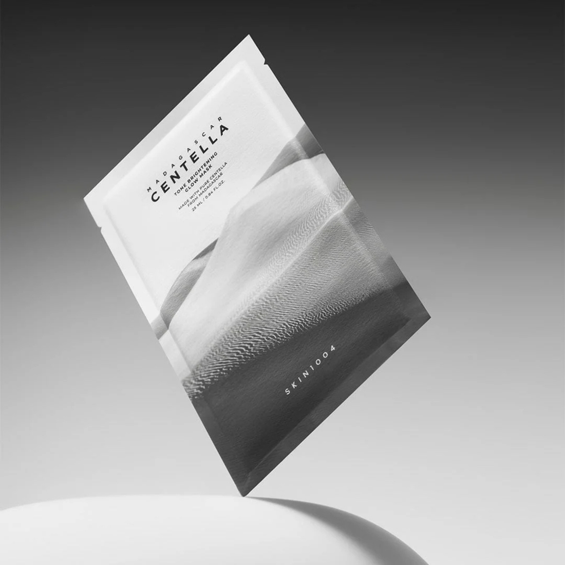 SKIN1004 Madagascar Centella Tone Brightening Glow Mask
