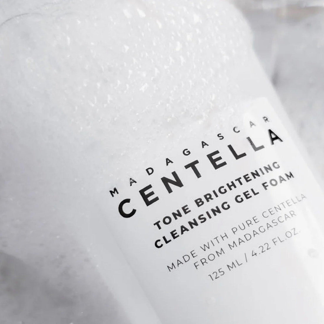 SKIN1004 Madagascar Centella Tone Brightening Cleansing Gel Foam 125ml - Fama Originals